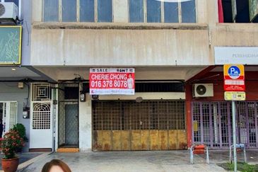 Taman Bersatu Simpang Pulai Double Storey Shoplot Facing Main Road 