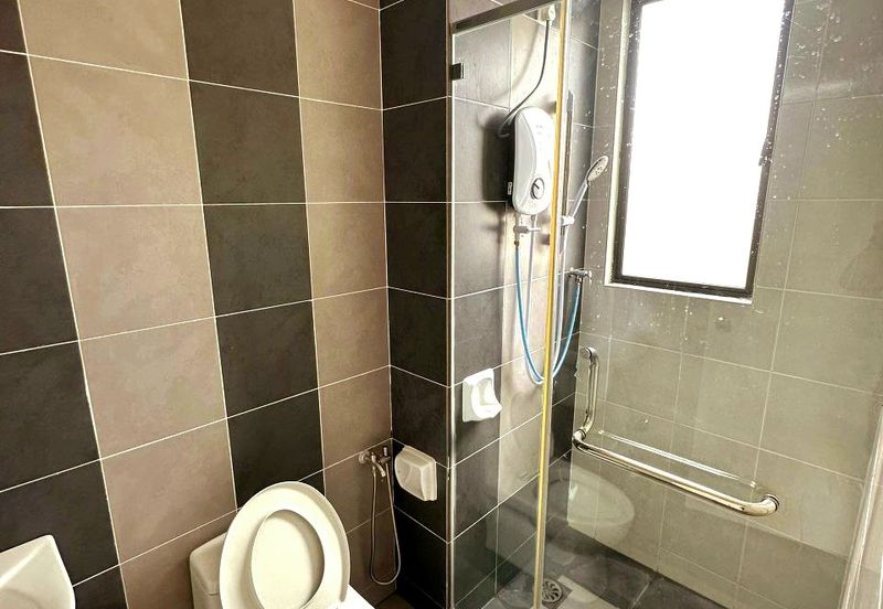 Upper East @ Tiger Lane