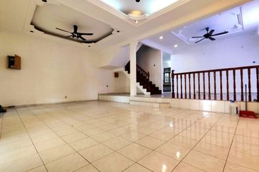 TAMAN CAHAYA BERCHAM