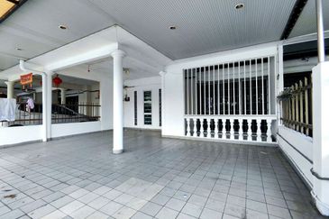 TAMAN CAHAYA BERCHAM