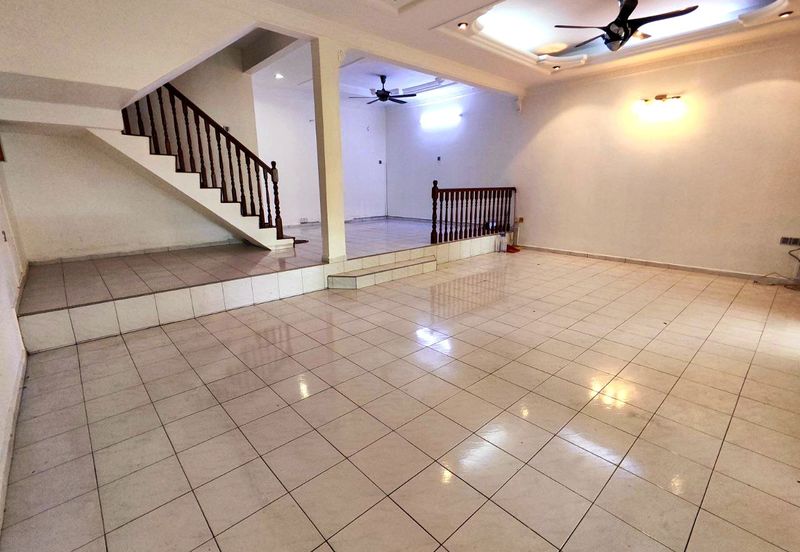 TAMAN CAHAYA BERCHAM