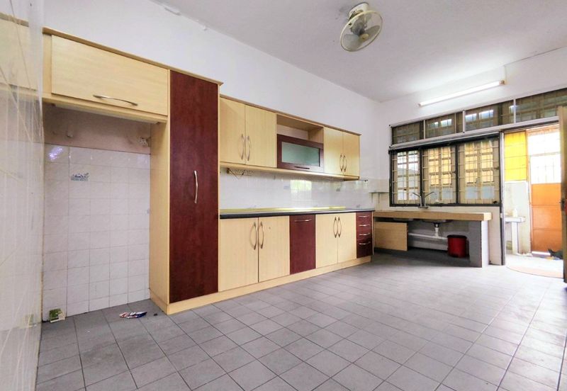 TAMAN CAHAYA BERCHAM