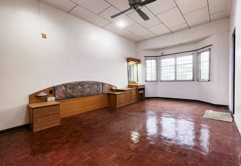 TAMAN CAHAYA BERCHAM