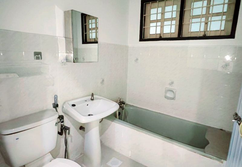 TAMAN CAHAYA BERCHAM