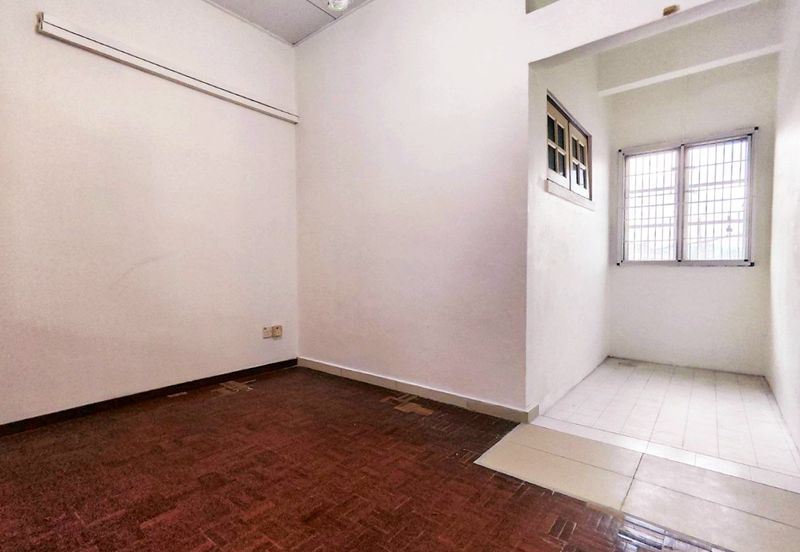 TAMAN CAHAYA BERCHAM