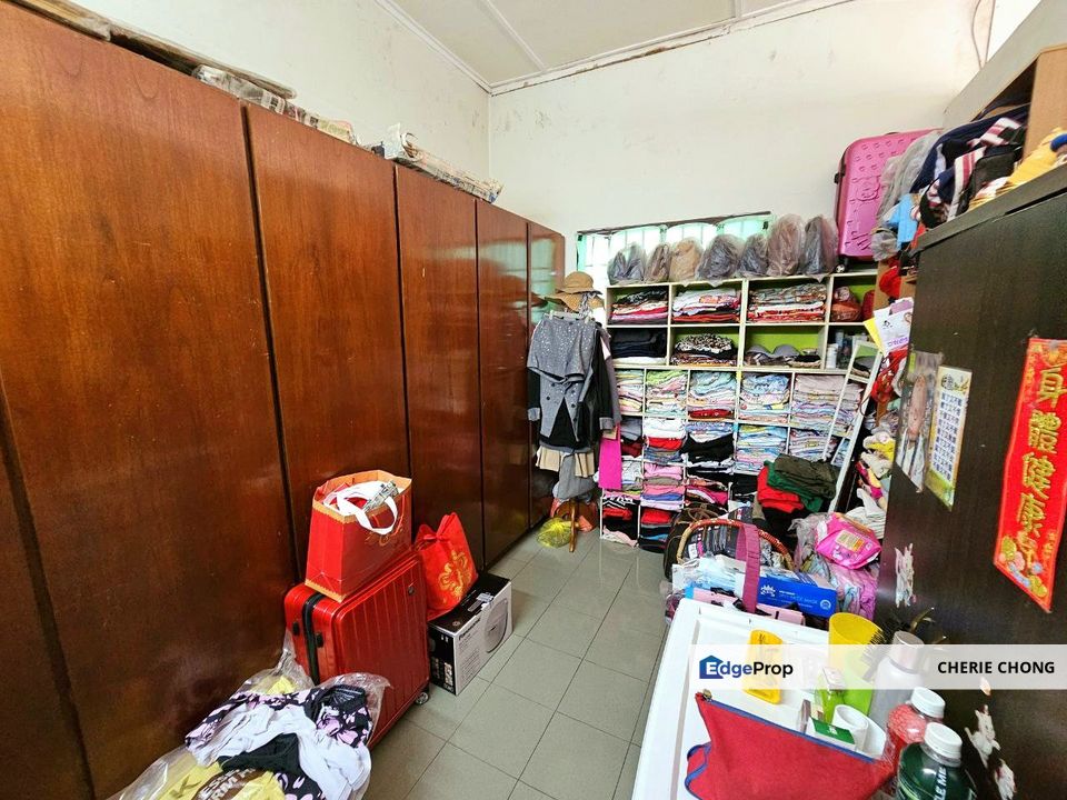 Pasir Pinji Single Storey Bungalow House Good Location , Perak, Ipoh