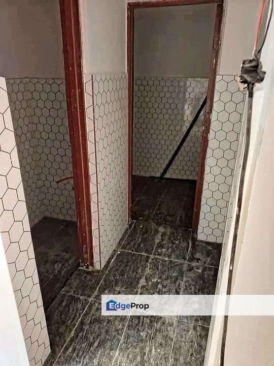 Ipoh Garden South Double Storey Shoplot High Exposure , Perak, Ipoh