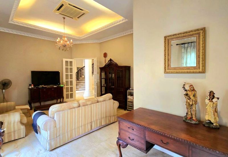 Tigerlane British Style Luxury 2 Storey Bungalow House Prime Location Prestige Neighbourhood 