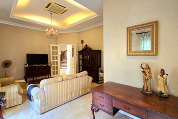 Tigerlane British Style Luxury 2 Storey Bungalow House Prime Location Prestige Neighbourhood 