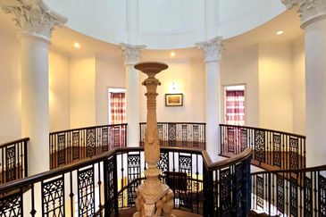 Tigerlane British Style Luxury 2 Storey Bungalow House Prime Location Prestige Neighbourhood 