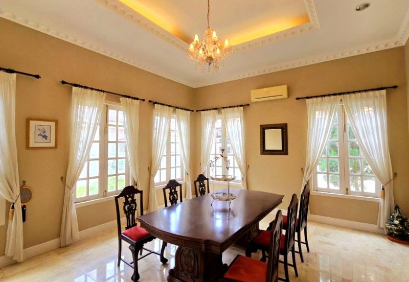 Tigerlane British Style Luxury 2 Storey Bungalow House Prime Location Prestige Neighbourhood 