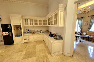 Tigerlane British Style Luxury 2 Storey Bungalow House Prime Location Prestige Neighbourhood 