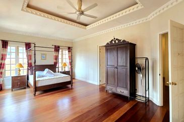 Tigerlane British Style Luxury 2 Storey Bungalow House Prime Location Prestige Neighbourhood 