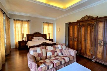 Tigerlane British Style Luxury 2 Storey Bungalow House Prime Location Prestige Neighbourhood 