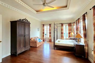 Tigerlane British Style Luxury 2 Storey Bungalow House Prime Location Prestige Neighbourhood 