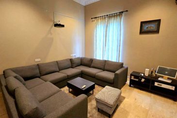 Tigerlane British Style Luxury 2 Storey Bungalow House Prime Location Prestige Neighbourhood 