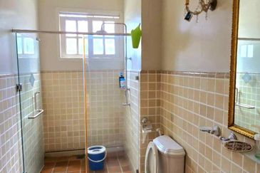 Tigerlane British Style Luxury 2 Storey Bungalow House Prime Location Prestige Neighbourhood 