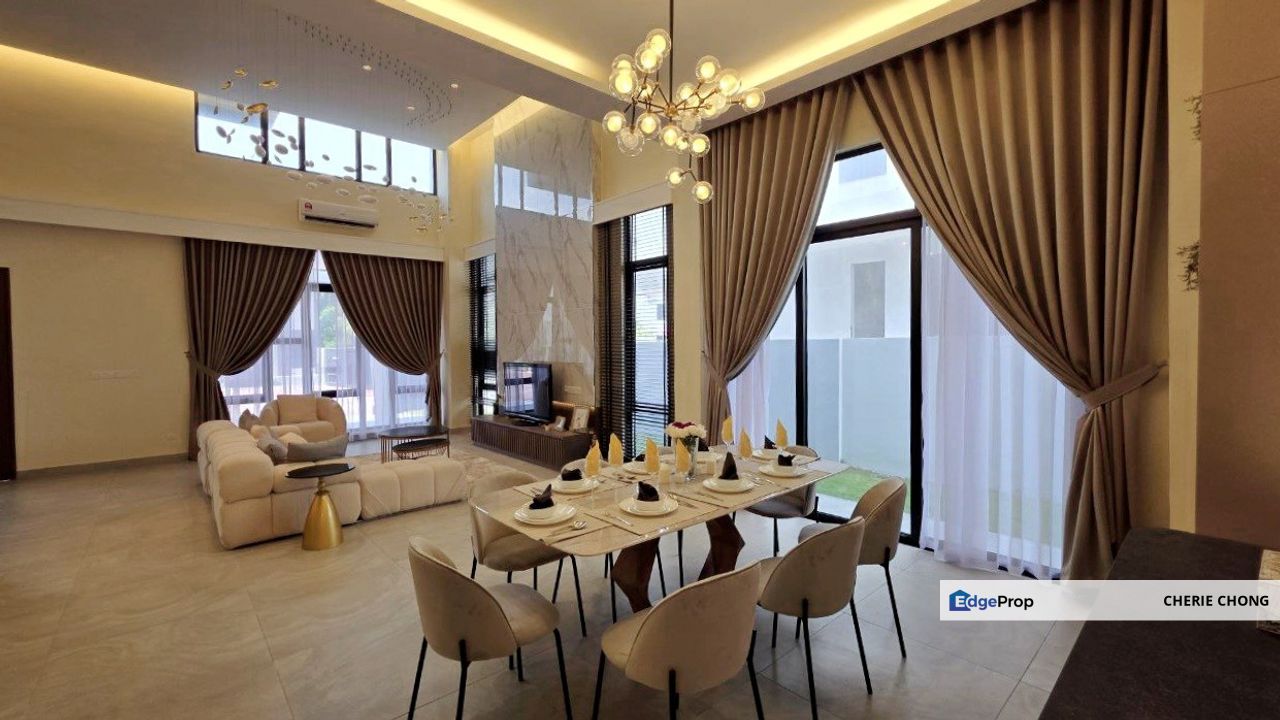 Bandar Seri Botani Exclusive Luxury 2.5 Storey Semi-D House Gated & Guarded Low Density Swimming Pool Station 18 Ipoh Town Centre , Perak, Ipoh