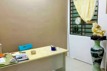 Menglembu Bestari Good Condition Double Storey Terrace Corner House 