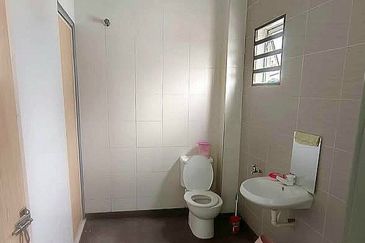 Menglembu Bestari Good Condition Double Storey Terrace Corner House 