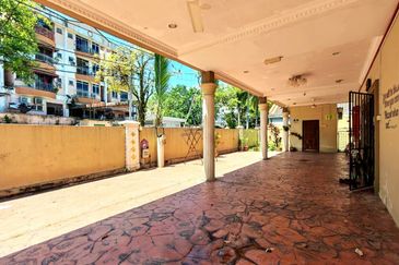 Silibin Medan Kidd Super Huge Double Storey Bungalow House Homestay Suitable Near Ipoh Town 