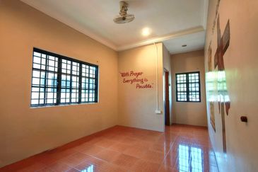 Silibin Medan Kidd Super Huge Double Storey Bungalow House Homestay Suitable Near Ipoh Town 