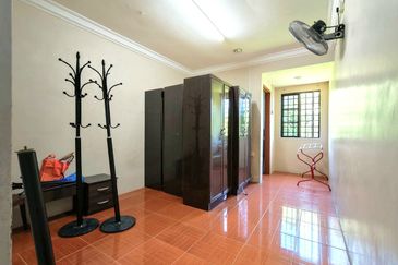 Silibin Medan Kidd Super Huge Double Storey Bungalow House Homestay Suitable Near Ipoh Town 