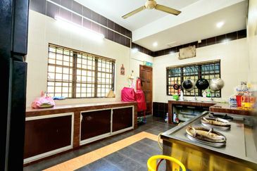 Silibin Medan Kidd Super Huge Double Storey Bungalow House Homestay Suitable Near Ipoh Town 