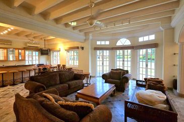 Tigerlane Thompson Road 2 Storey Heritage Bungalow With Huge Compound Rare & Beautiful Unit