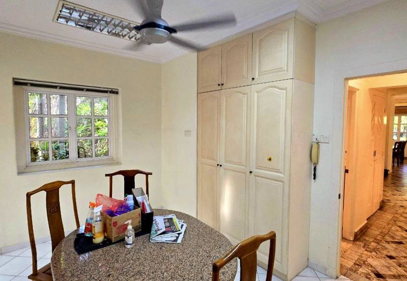 Tigerlane Thompson Road 2 Storey Heritage Bungalow With Huge Compound Rare & Beautiful Unit