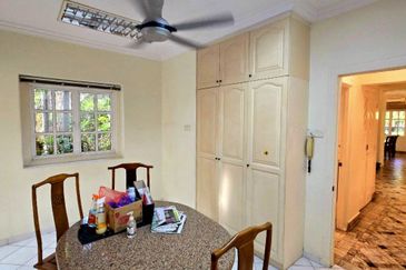 Tigerlane Thompson Road 2 Storey Heritage Bungalow With Huge Compound Rare & Beautiful Unit