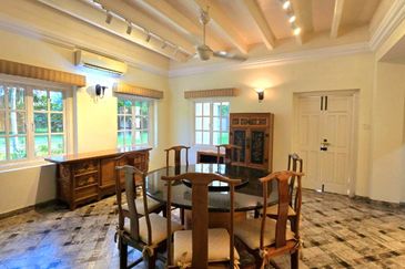 Tigerlane Thompson Road 2 Storey Heritage Bungalow With Huge Compound Rare & Beautiful Unit