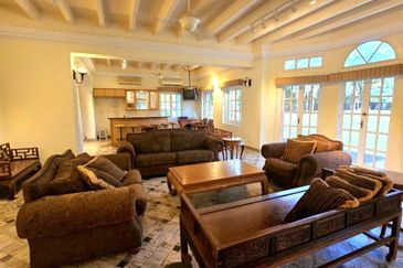 Tigerlane Thompson Road 2 Storey Heritage Bungalow With Huge Compound Rare & Beautiful Unit