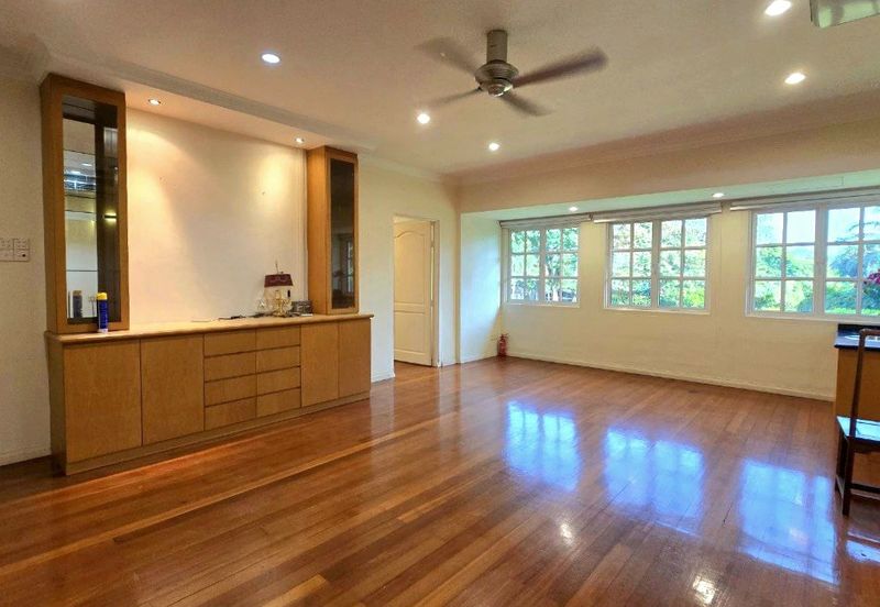 Tigerlane Thompson Road 2 Storey Heritage Bungalow With Huge Compound Rare & Beautiful Unit