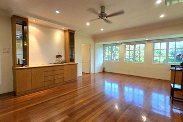 Tigerlane Thompson Road 2 Storey Heritage Bungalow With Huge Compound Rare & Beautiful Unit