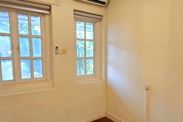 Tigerlane Thompson Road 2 Storey Heritage Bungalow With Huge Compound Rare & Beautiful Unit