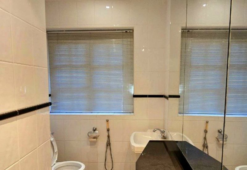 Tigerlane Thompson Road 2 Storey Heritage Bungalow With Huge Compound Rare & Beautiful Unit