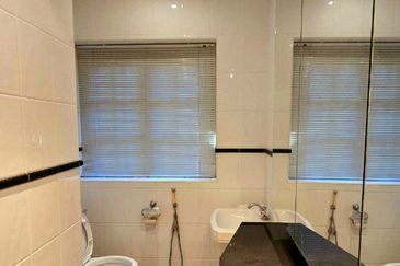 Tigerlane Thompson Road 2 Storey Heritage Bungalow With Huge Compound Rare & Beautiful Unit