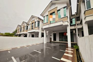 TAMAN MERU DESA PARK