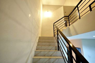 TAMAN MERU DESA PARK