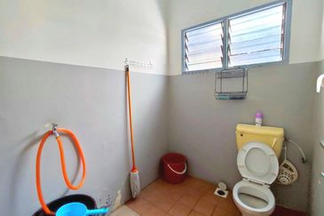 Sungai Siput Taman Jalong Huge Single Storey Bungalow House 