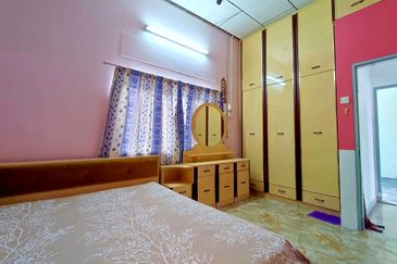 Sungai Siput Taman Jalong Huge Single Storey Bungalow House 