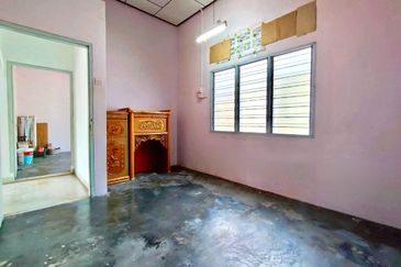 Sungai Siput Taman Jalong Huge Single Storey Bungalow House 