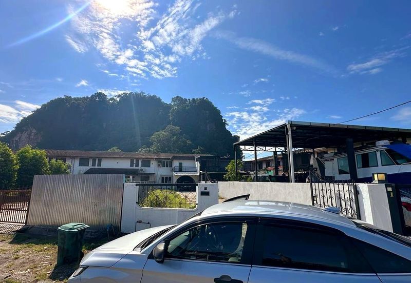 Bercham Utara Good Condition 2 Storey Terrace House Long Carporch With Kitchen Extended Many Extras