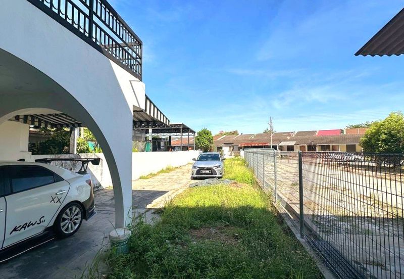 Bercham Utara Good Condition 2 Storey Terrace House Long Carporch With Kitchen Extended Many Extras