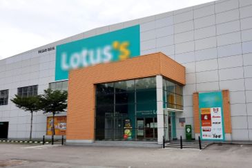 Jalan Tasek Ipoh Very Rare 3 Storey Shoplot 2 Units Facing Main Road Strategic Location Near Ipoh Garden Bercham Tasek