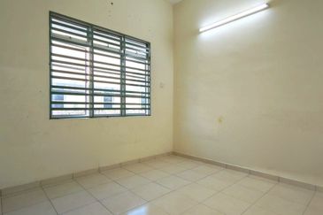 Chemor Low Cost Spacious Single Storey Semi-D House Good Condition 