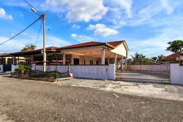 Chemor Low Cost Spacious Single Storey Semi-D House Good Condition 