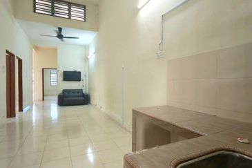 Chemor Low Cost Spacious Single Storey Semi-D House Good Condition 