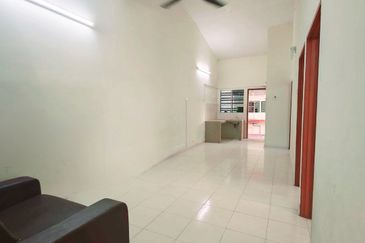 Chemor Low Cost Spacious Single Storey Semi-D House Good Condition 